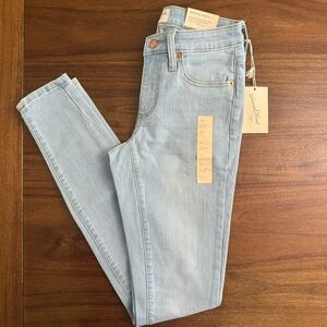 Universal Thread Light Blue Mid-Rise Skinny Jeans Soft Denim Size 00‎ Long